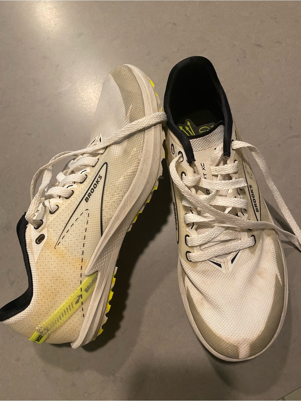 Brooks Speed Neutral Running Spikes